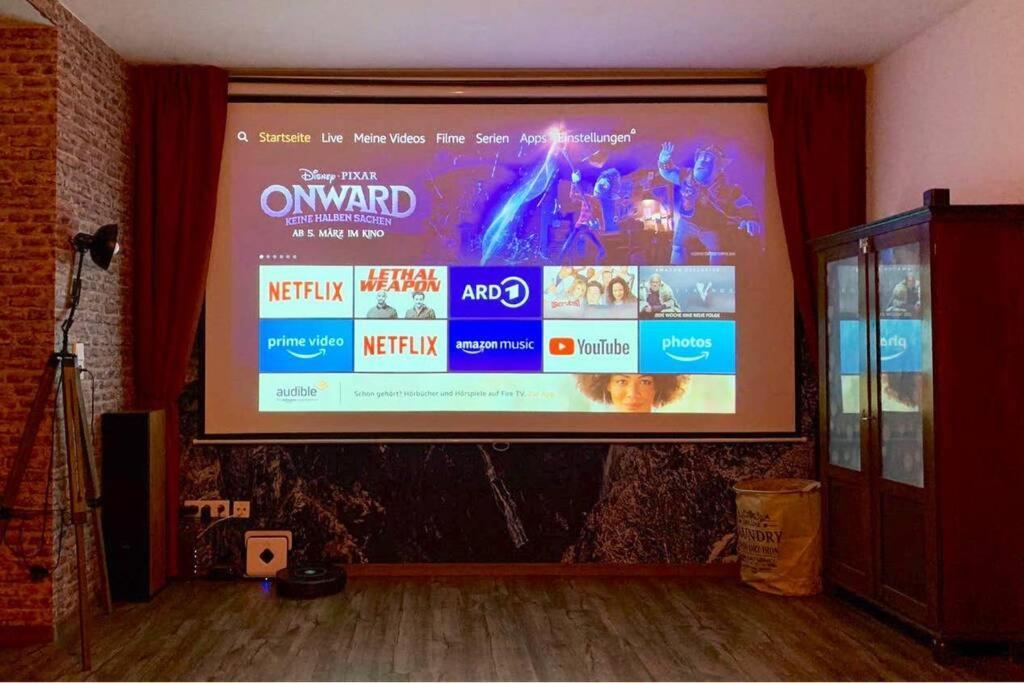 Home Cinema, Parking Space Βίρτσμπουργκ Εξωτερικό φωτογραφία